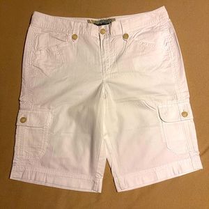 Women’s Eddie Bauer Twill Bermuda Shorts; size 14